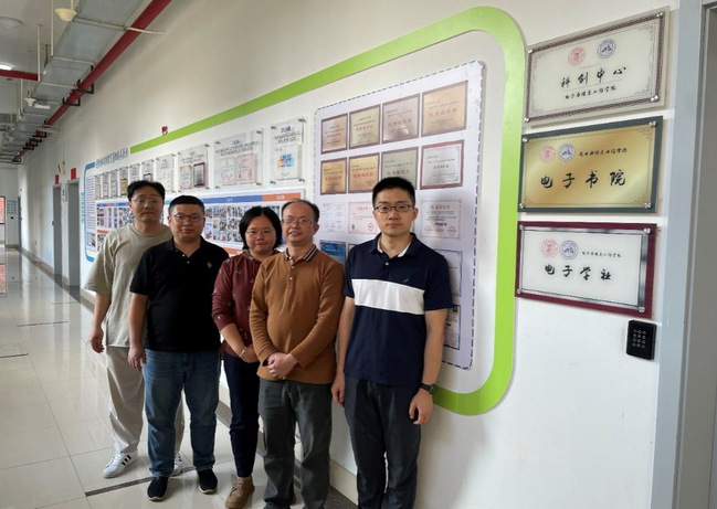 《上海教育》讲述我的育人故事 | 上海电力大学人工智能学部教授江友华：以生命为火炬，点亮育人之路