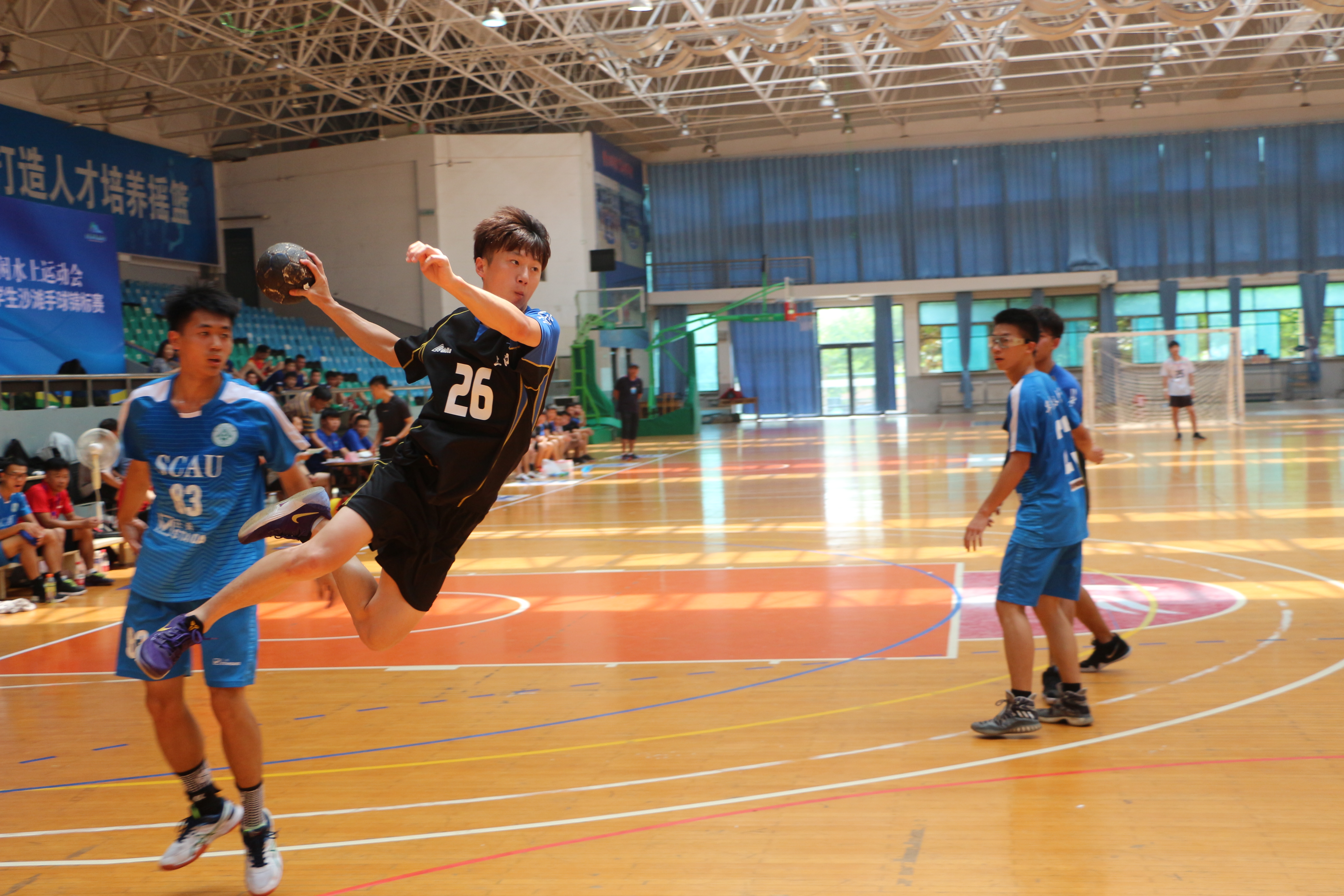 我校手球队在第32届中国大学生手球锦标赛上再获佳绩