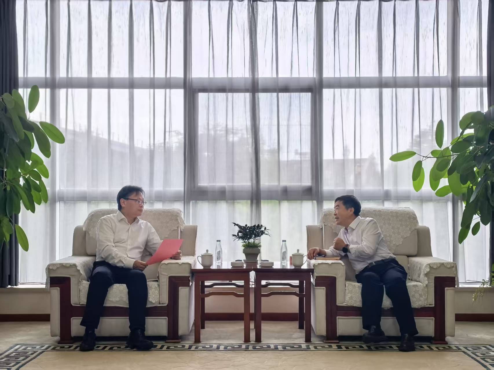张波带队走访云南电力企业